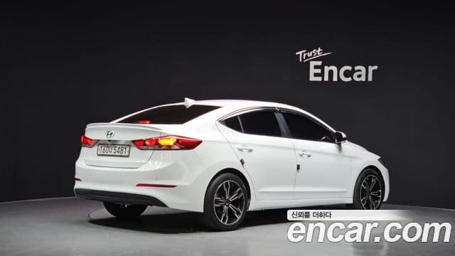 Hyundai Avante AD 1.6 e-VGT Smart, 2017 2