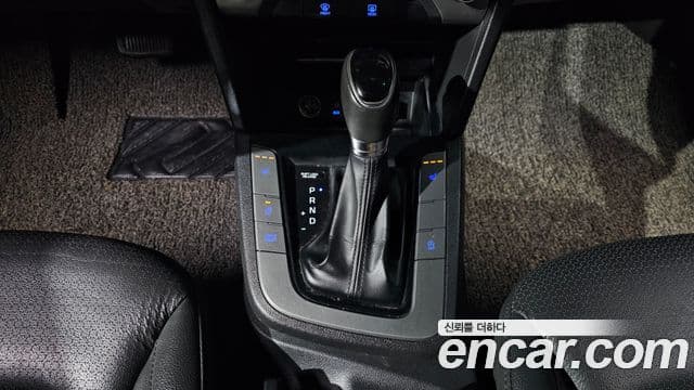 Hyundai Avante AD 1.6 e-VGT Smart, 2017 9