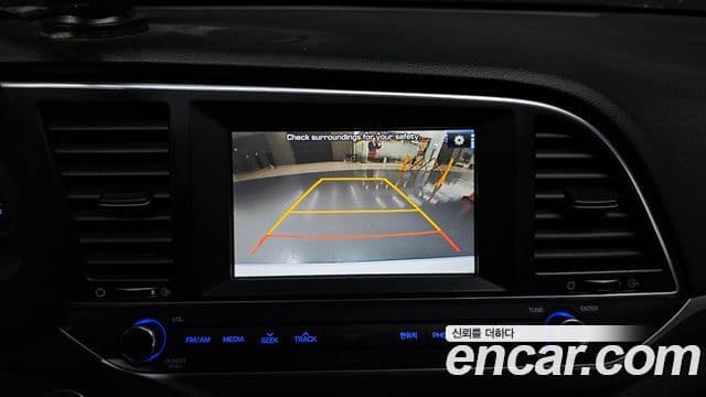 Hyundai Avante AD 1.6 e-VGT Smart, 2017 16