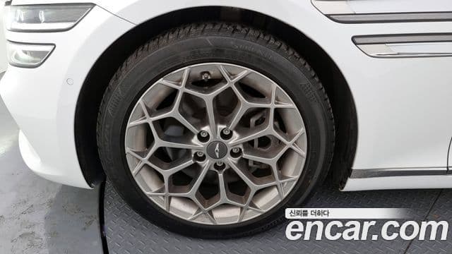 Genesis G80 (RG3) бензин 2.5 турбо AWD, 2021 все фото