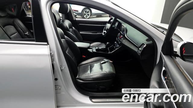 Hyundai Grandeur IG Premium, 2018 11