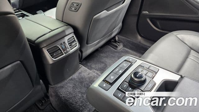 Genesis G80 Prestige, 2017 18