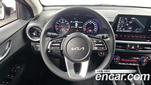 Kia The / новый New K3 2세대 Trendy, 2022 15