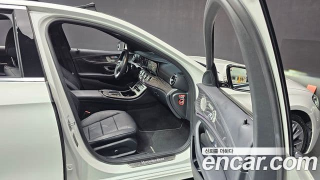 Mercedes-Benz E-класс W213 AMG Line, 2022 11