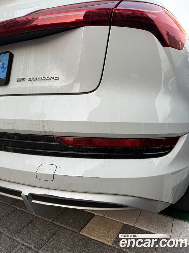 Audi e-Tron 55 Quattro Sportback, 2022 10