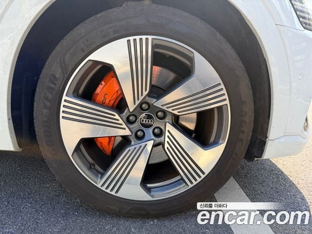 Audi e-Tron 55 Quattro Sportback, 2022 11