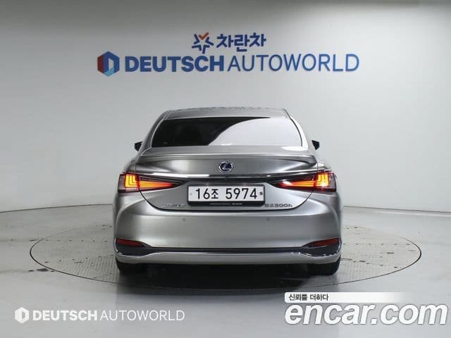 Lexus ES300h 7세대 Executive, 2019 4