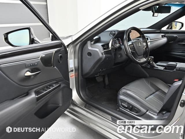 Lexus ES300h 7세대 Executive, 2019 11