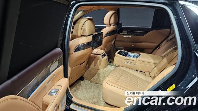 Genesis G90 (RS4) бензин 3.5 турбо AWD, 2023 12