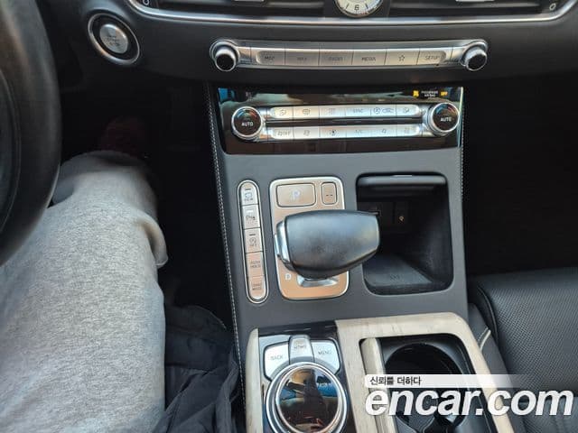 Genesis G90 Prestige, 2019 11