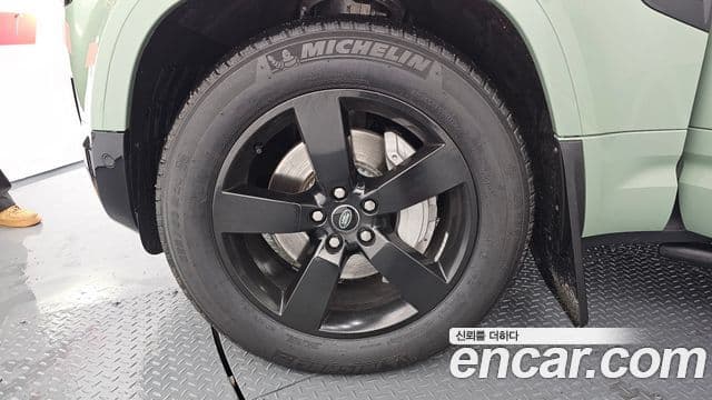 Land Rover Defender (L663) 110 D300 75th Edition, 2023 все фото