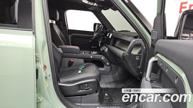 Land Rover Defender (L663) 110 D300 75th Edition, 2023 11
