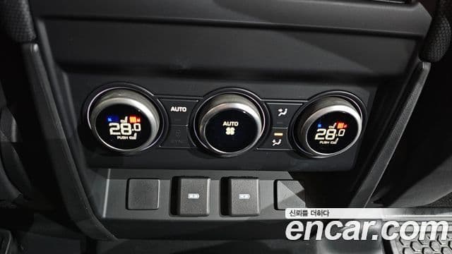 Land Rover Defender (L663) 110 D300 75th Edition, 2023 18