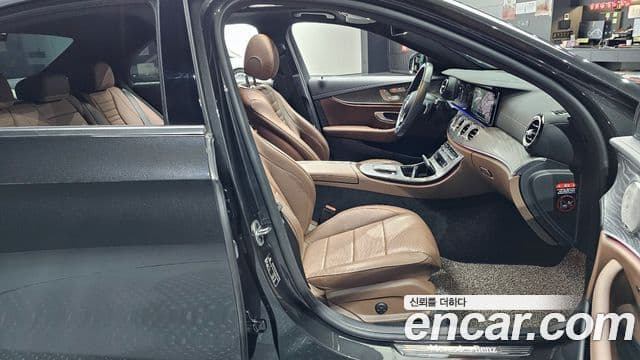 Mercedes-Benz E-класс W213 Avantgarde, 2022 10