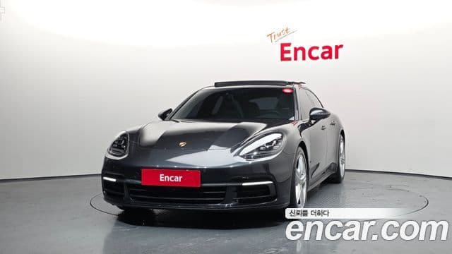 Porsche Panamera (971), 2018 3
