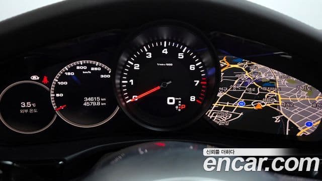 Porsche Panamera (971), 2018 8