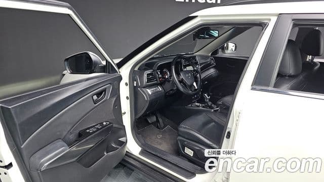 KG모빌리티(SsangYong) Berry New Tivoli V3, 2022 10