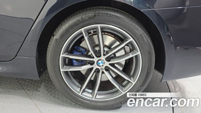 BMW 5시리즈 (G30) 520i M Sport, 2021 все фото