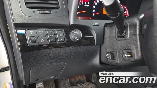 Kia Mohave 4WD KV300, 2012 14