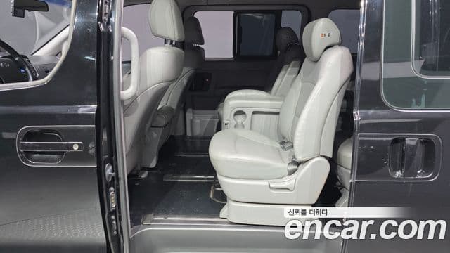 Hyundai Grand Starex Smart, 2018 12