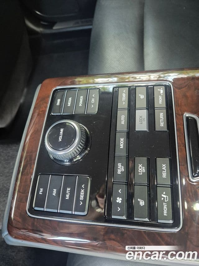 Hyundai Equus(новый кузов / новое поколение) Modern, 2013 6