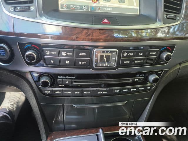 Hyundai Equus(новый кузов / новое поколение) Modern, 2013 9