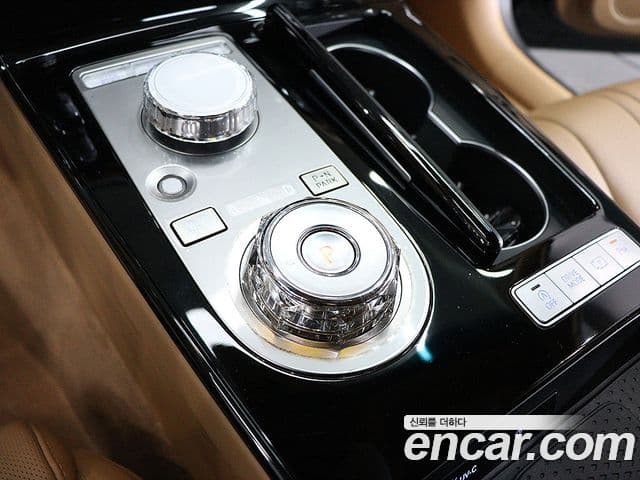 Genesis G80 (RG3) бензин 2.5 турбо AWD, 2025 10