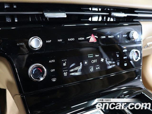 Genesis G80 (RG3) бензин 2.5 турбо AWD, 2025 11