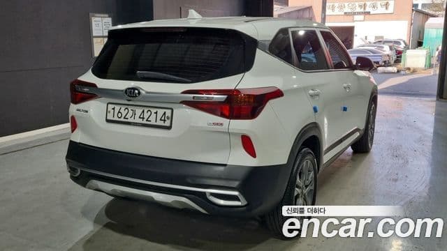 Kia Seltos Prestige, 2020 3
