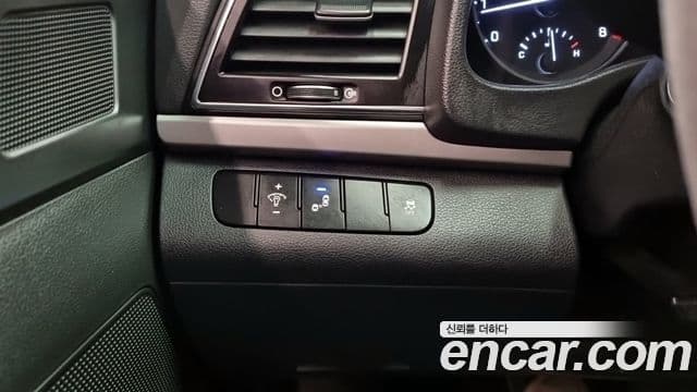 Hyundai Avante AD 1.6 GDI Value Plus, 2017 14