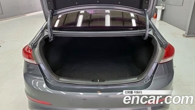 Hyundai Avante AD 1.6 GDI Value Plus, 2017 15