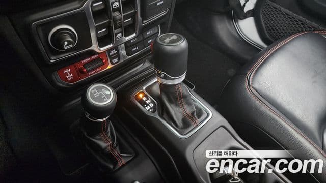 Jeep Wrangler (JL) 2.0 Rubicon Power top 4도어, 2022 9