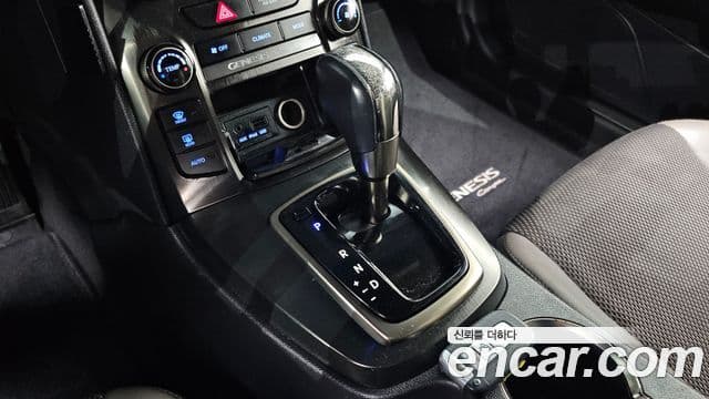 Hyundai The / новый New Genesis купе 2.0 экспортная версия, 2013 9