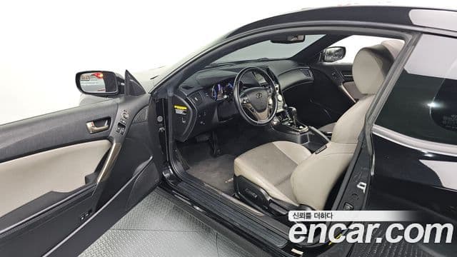 Hyundai The / новый New Genesis купе 2.0 экспортная версия, 2013 10