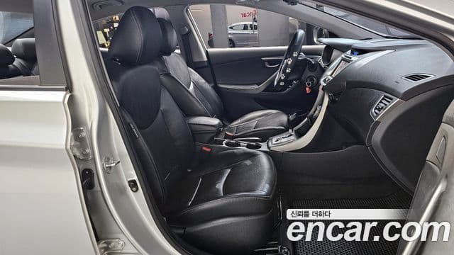 Hyundai Avante MD Luxury, 2012 10