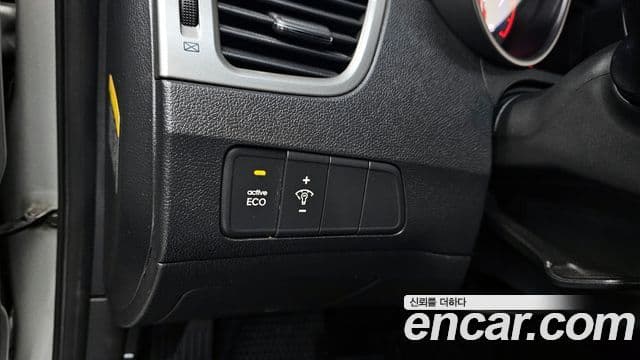 Hyundai Avante MD Luxury, 2012 14