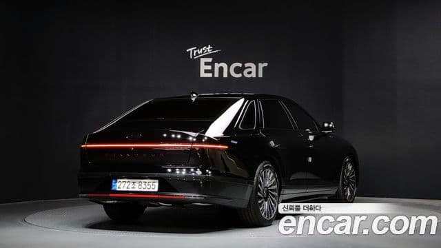 Hyundai Grandeur (GN7) Calligraphy, 2025 2