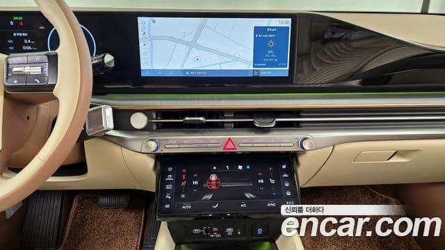 Hyundai Grandeur (GN7) Calligraphy, 2025 14