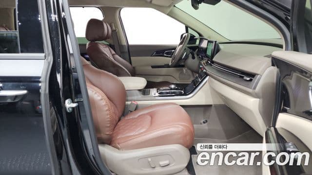 Kia Carnival 4세대 бензин 9인승 High Limousine(компания по спецнадстройкам), 2023 11