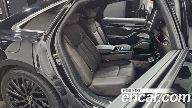 Audi A8 (D5) 55 TFSI Quattro LWB, 2021 12