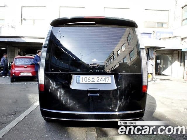 Hyundai Staria Inspiration, 2023 3