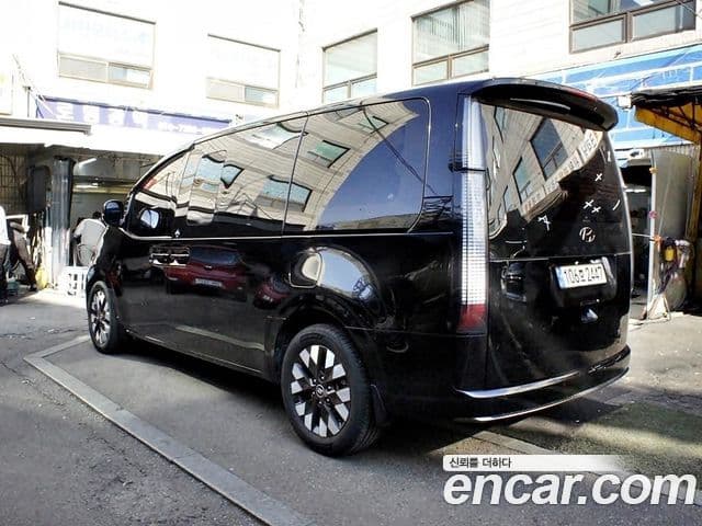 Hyundai Staria Inspiration, 2023 4