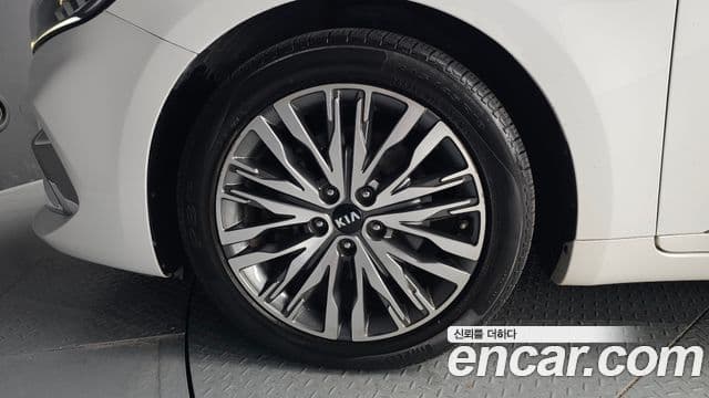 Kia K7 Premier Noblesse, 2020 все фото