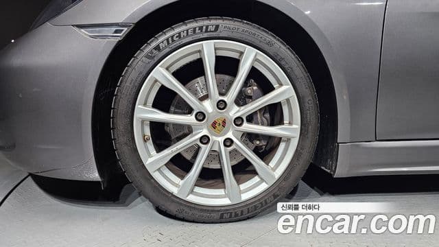 Porsche 718 Boxster, 2017 все фото