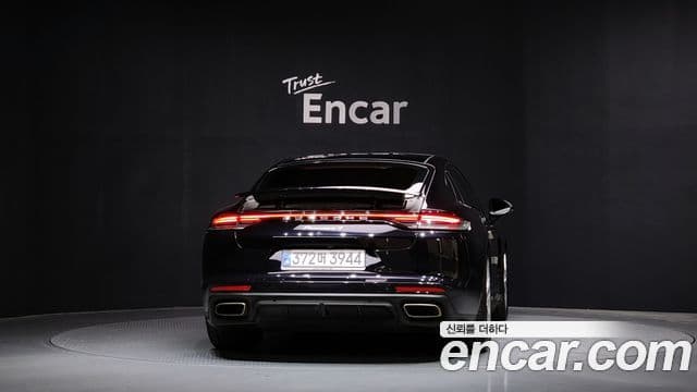Porsche Panamera (971), 2021 4