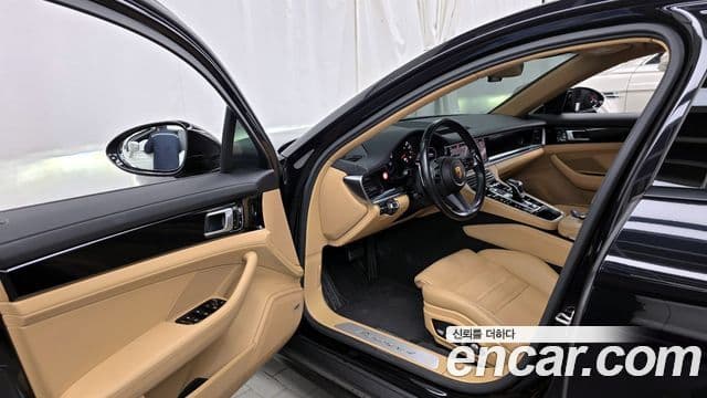 Porsche Panamera (971), 2021 10