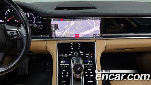 Porsche Panamera (971), 2021 14