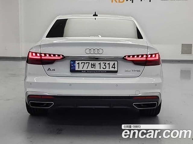 Audi A4 (B9) Premium, 2023 3