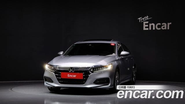 Honda Accord 10세대 1.5 турбо, 2019 3