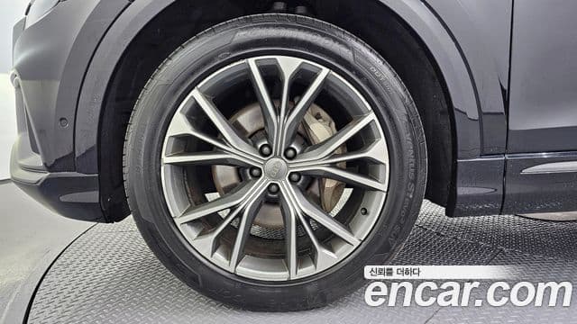 Audi Q8 (4M) Premium, 2021 все фото